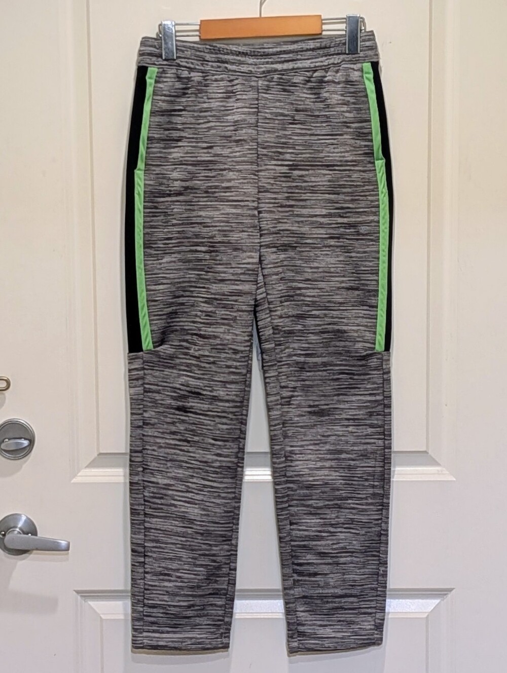 EUC Old Navy Active XL(12) Boys Techie Fleece Tapered Grey and Green Sweatpants